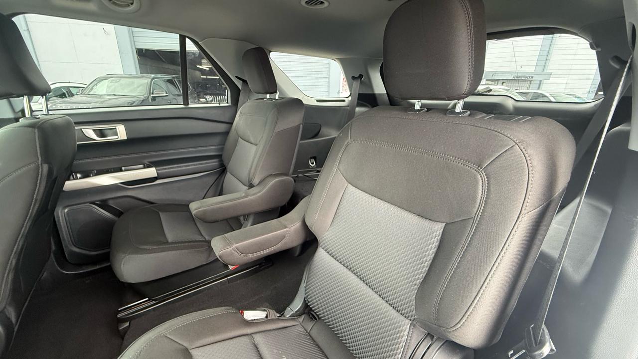 Ford Explorer XLT RWD 2023