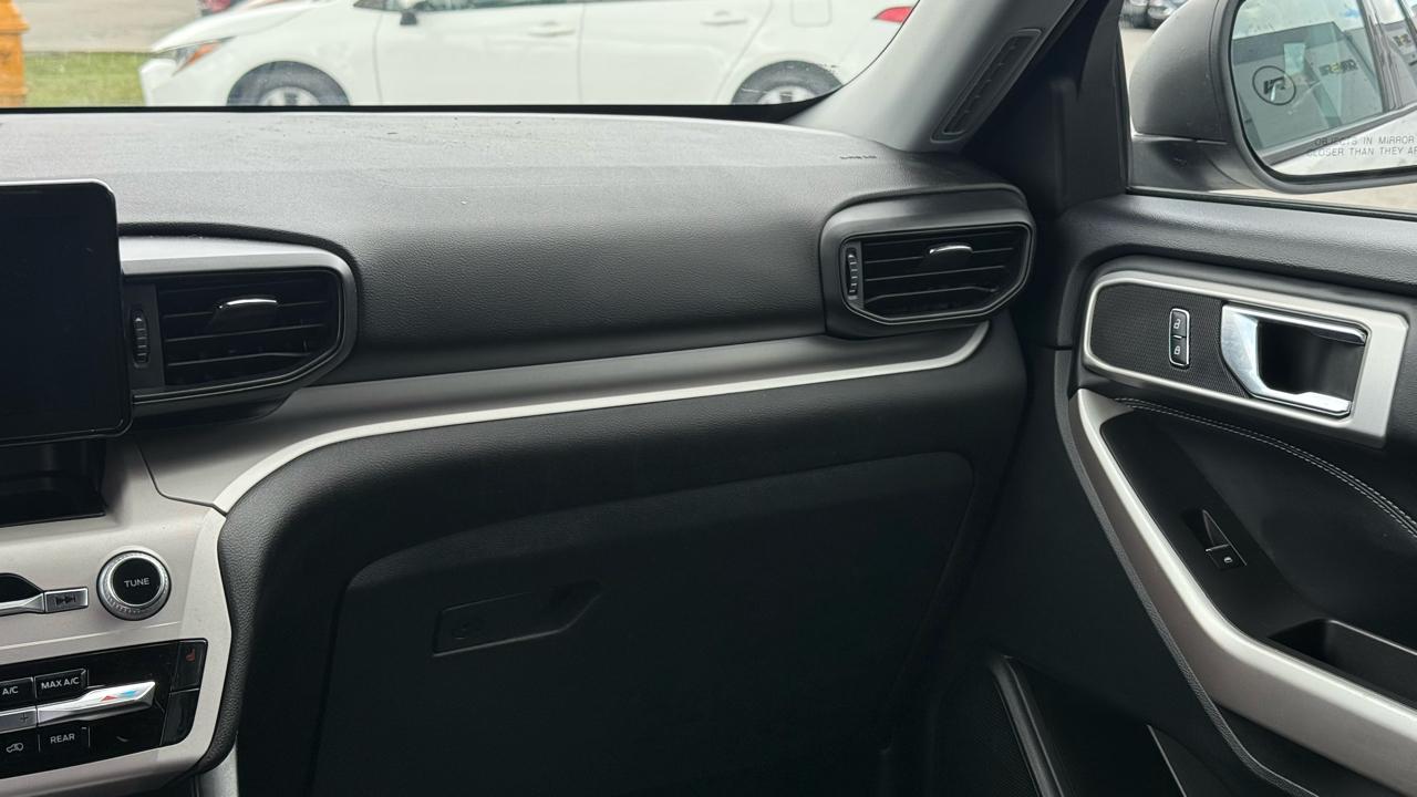 Ford Explorer XLT RWD 2023