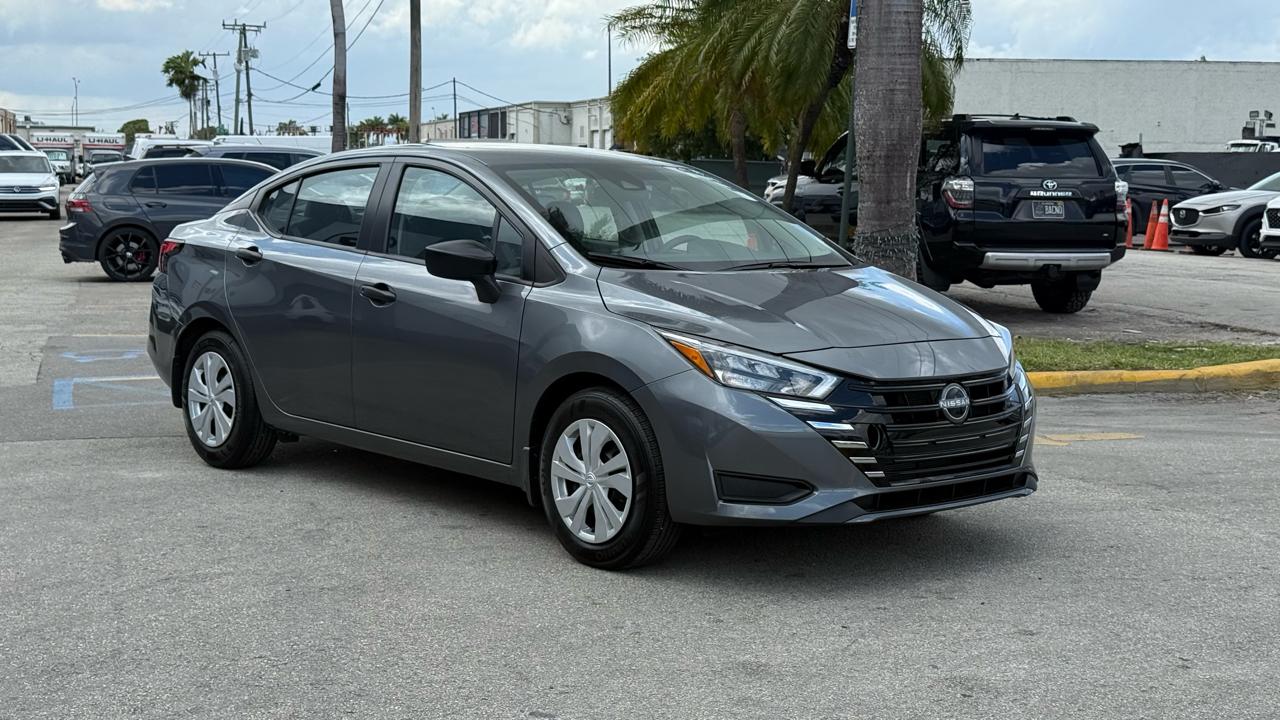 Nissan Versa S CVT 2025