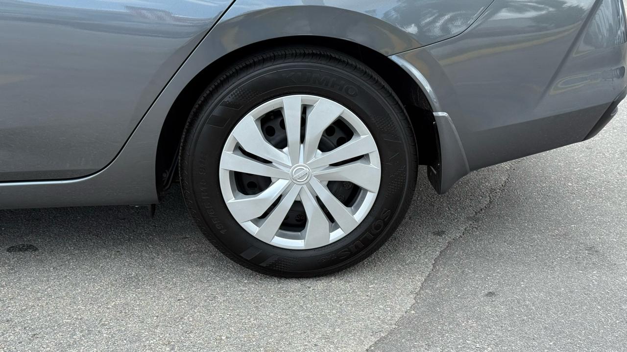 Nissan Versa S CVT 2025