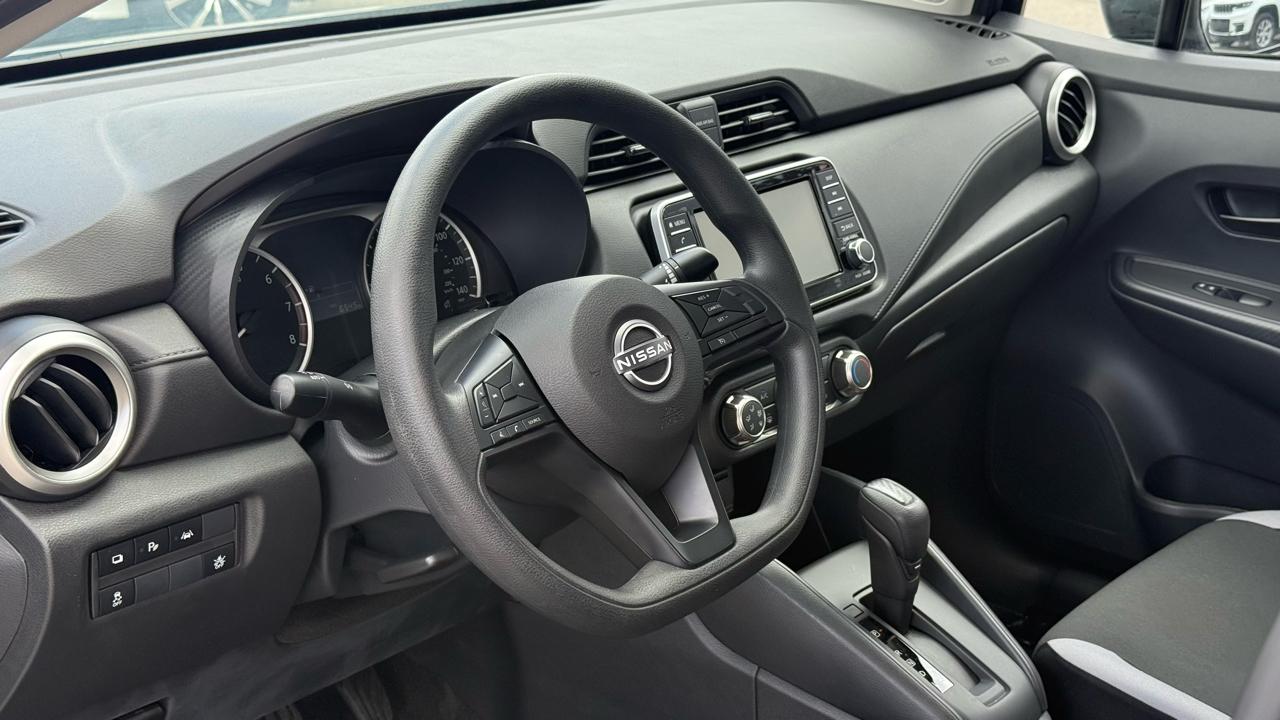 Nissan Versa S CVT 2025