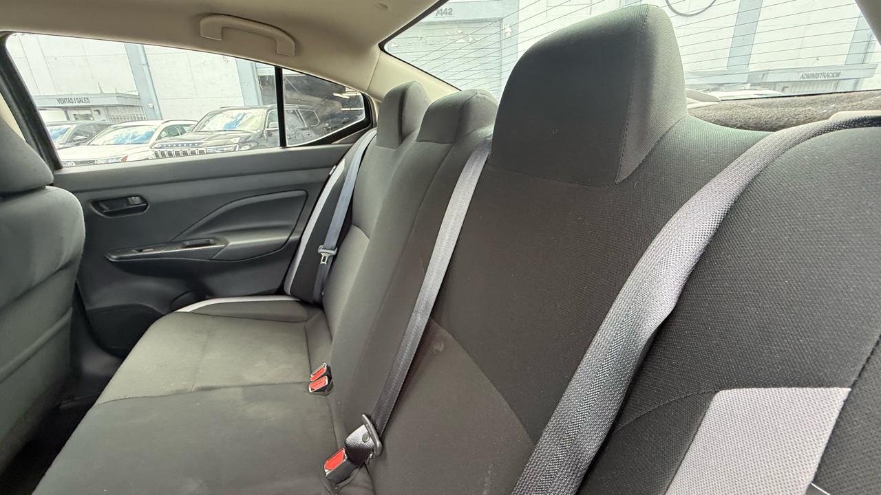 Nissan Versa S CVT 2025