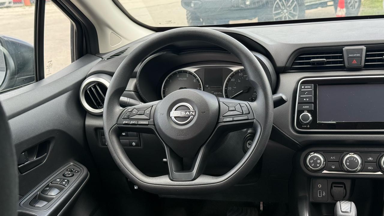 Nissan Versa S CVT 2025
