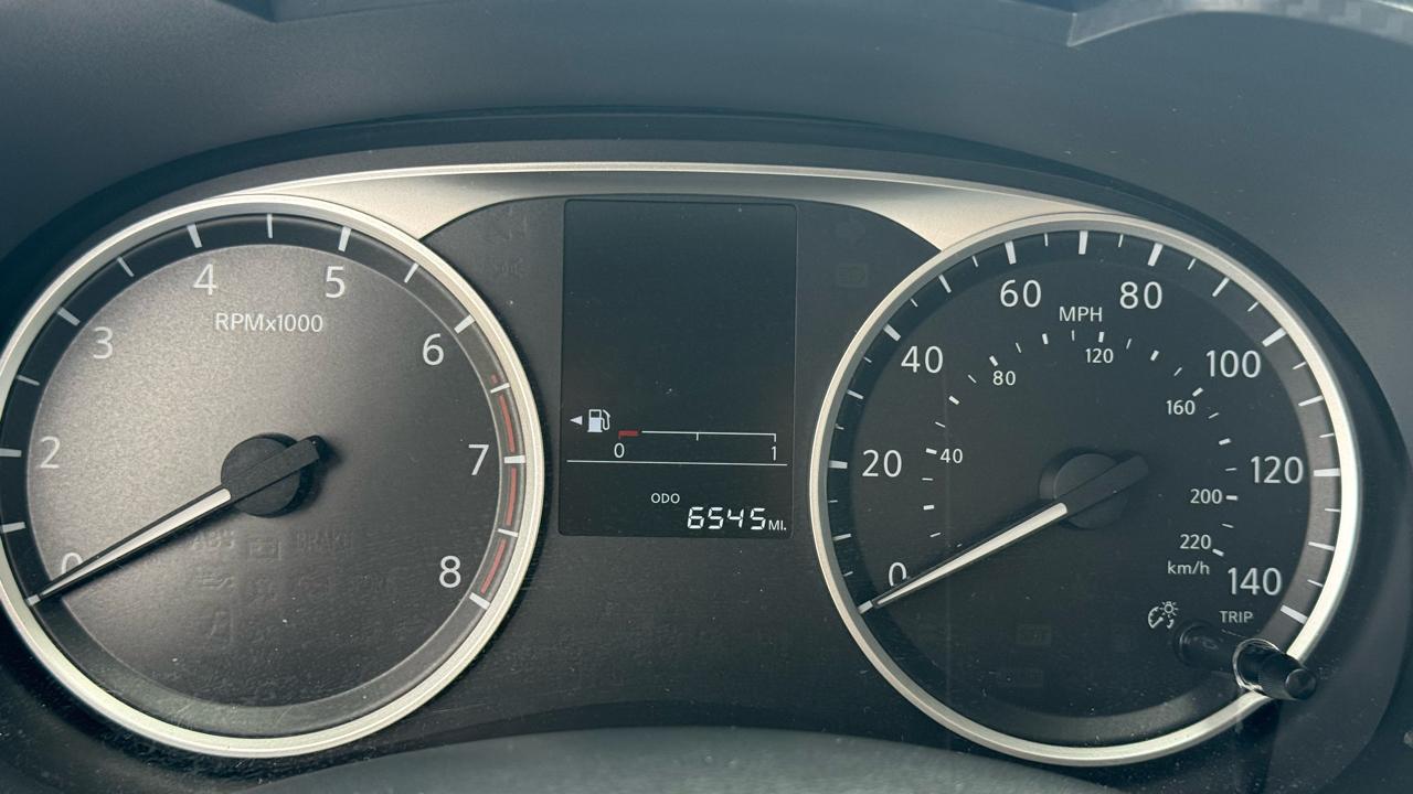 Nissan Versa S CVT 2025