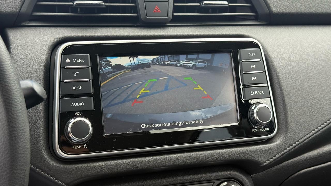 Nissan Versa S CVT 2025