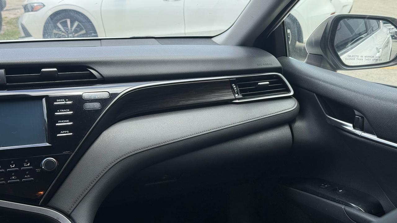 Toyota Camry XLE Auto (Natl) 2019