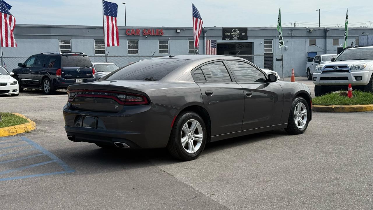 Dodge Charger SXT RWD 2021
