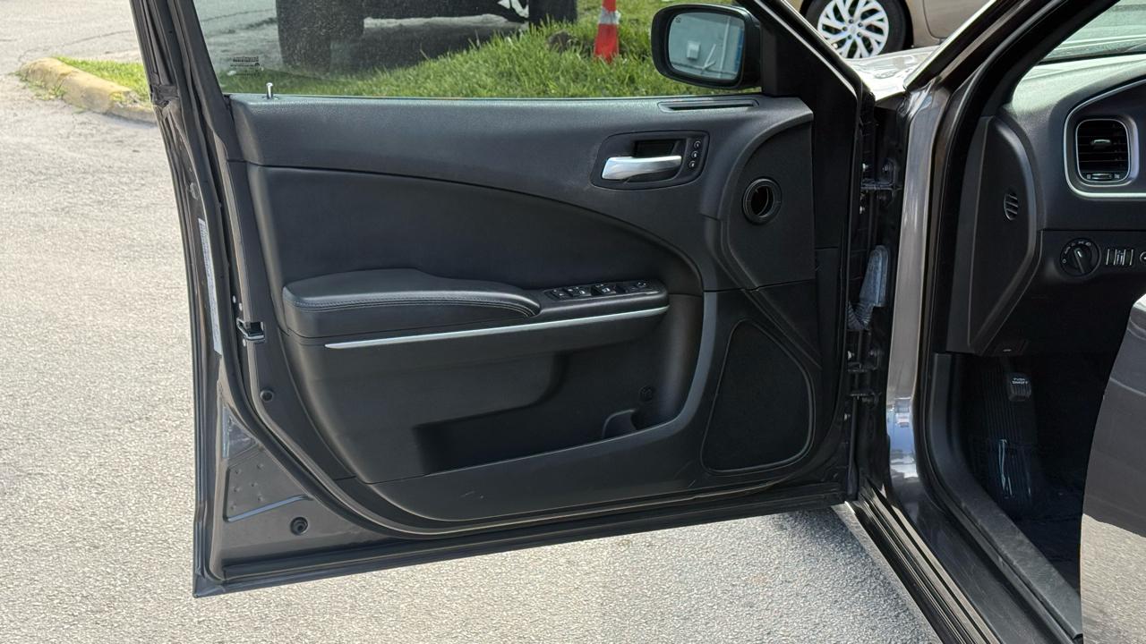 Dodge Charger SXT RWD 2021