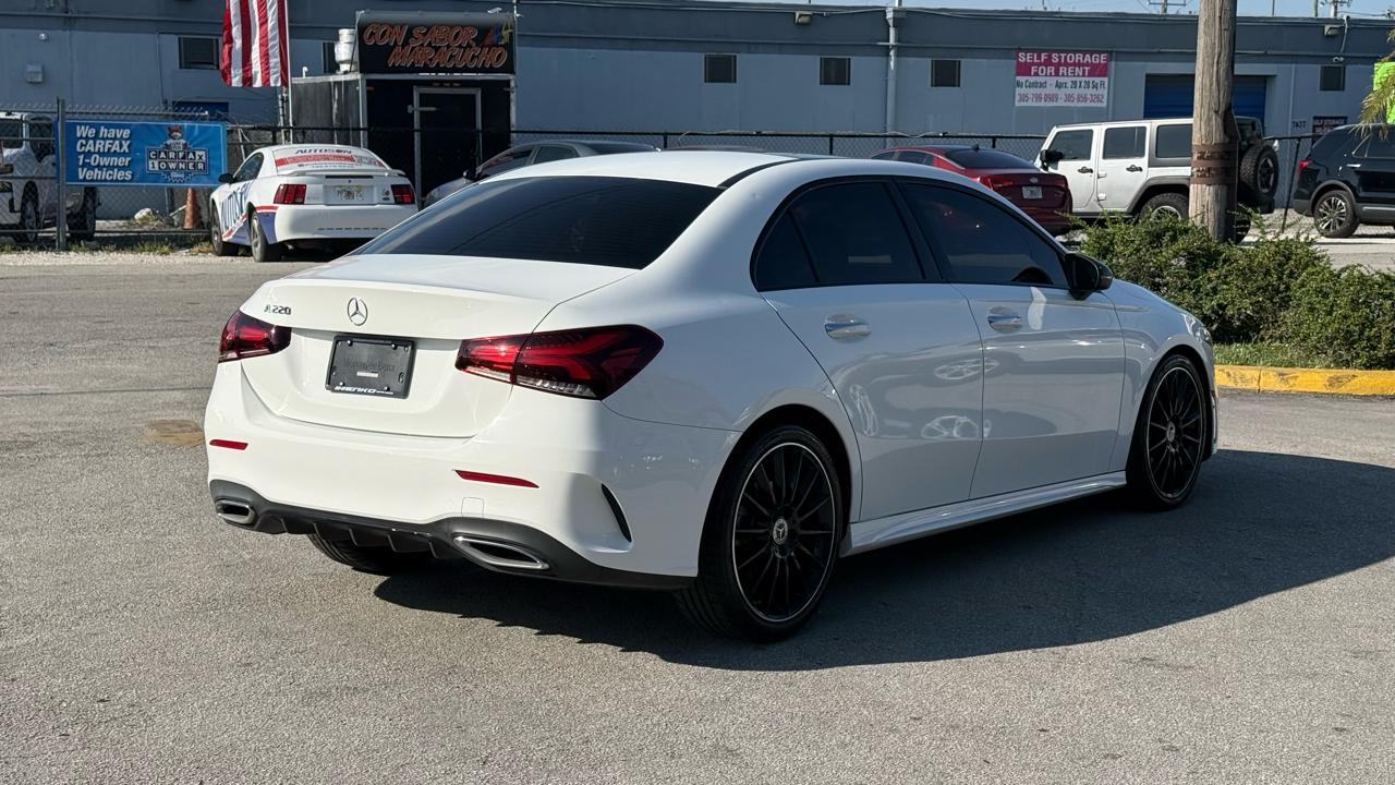 Mercedes-Benz A-Class A 220 Sedan 2022