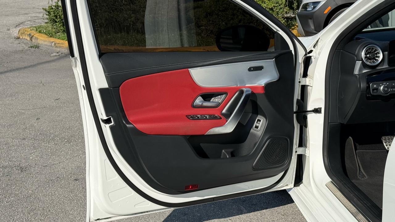 Mercedes-Benz A-Class A 220 Sedan 2022
