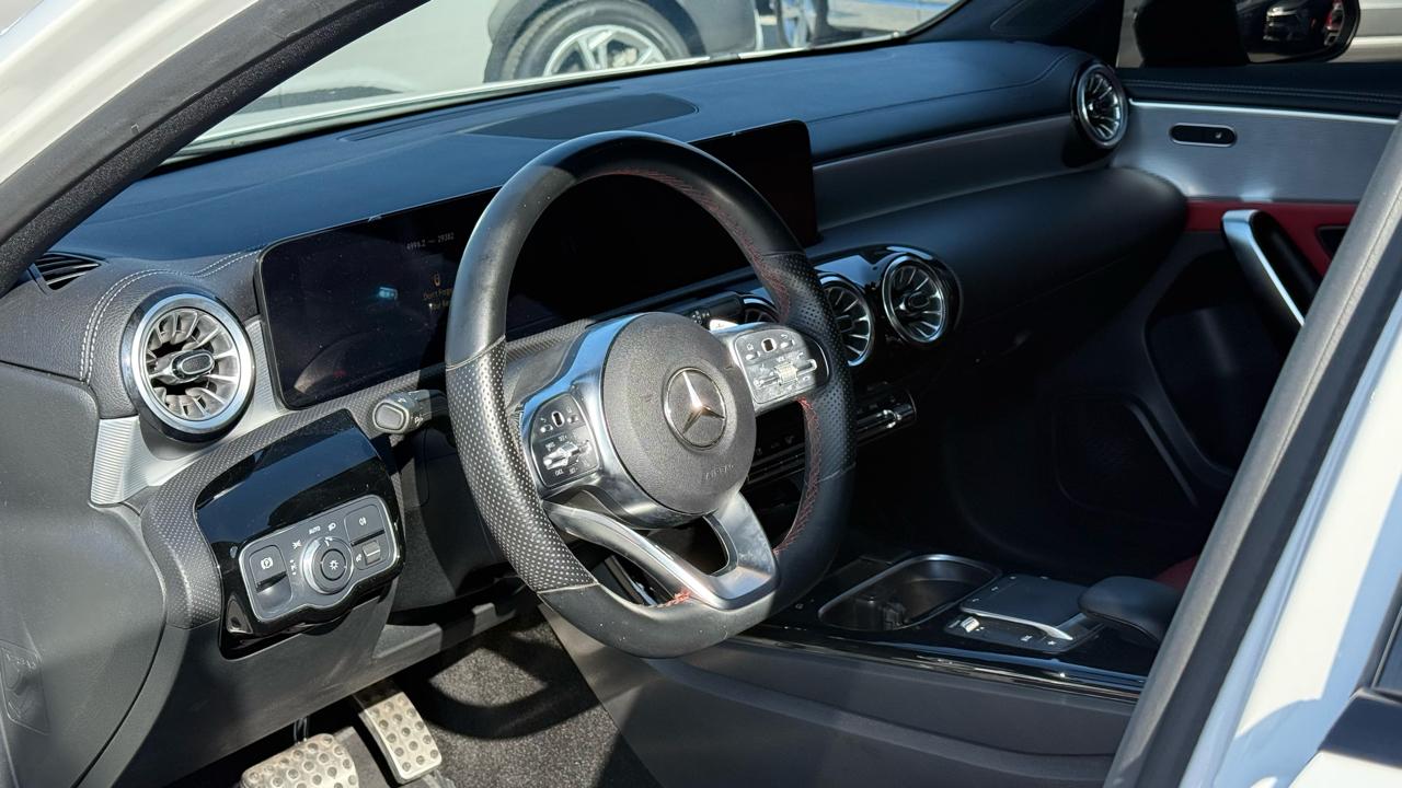 Mercedes-Benz A-Class A 220 Sedan 2022