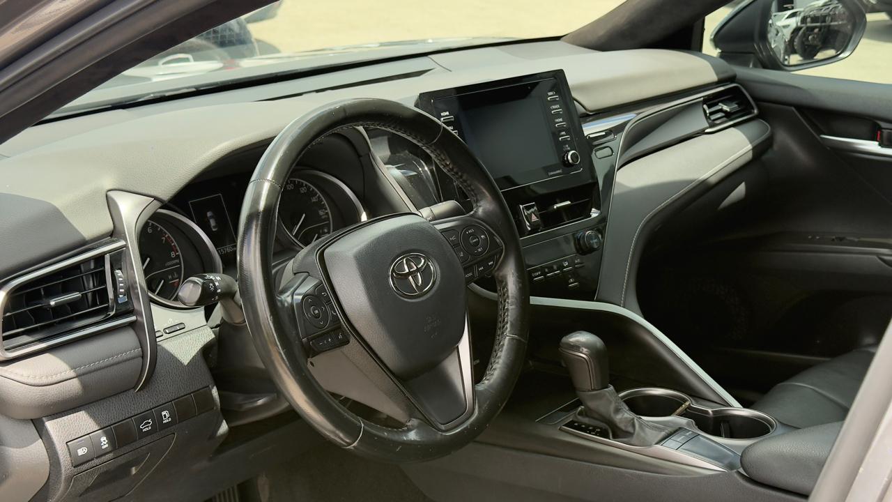 Toyota Camry Hybrid SE Nightshade CVT (Natl) 2023