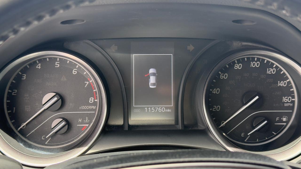 Toyota Camry Hybrid SE Nightshade CVT (Natl) 2023