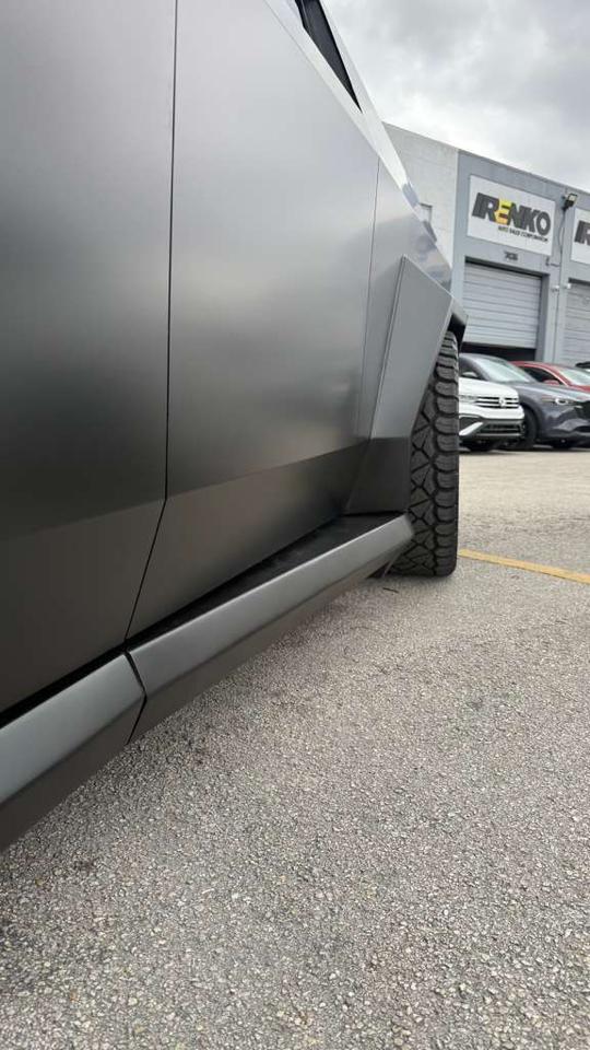 Tesla Cybertruck Cyberbeast AWD 2024