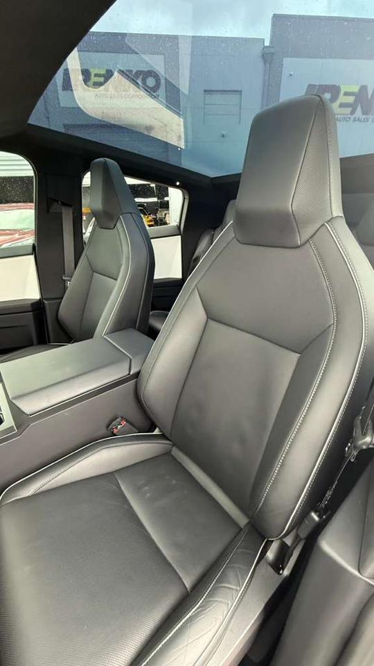 Tesla Cybertruck Cyberbeast AWD 2024