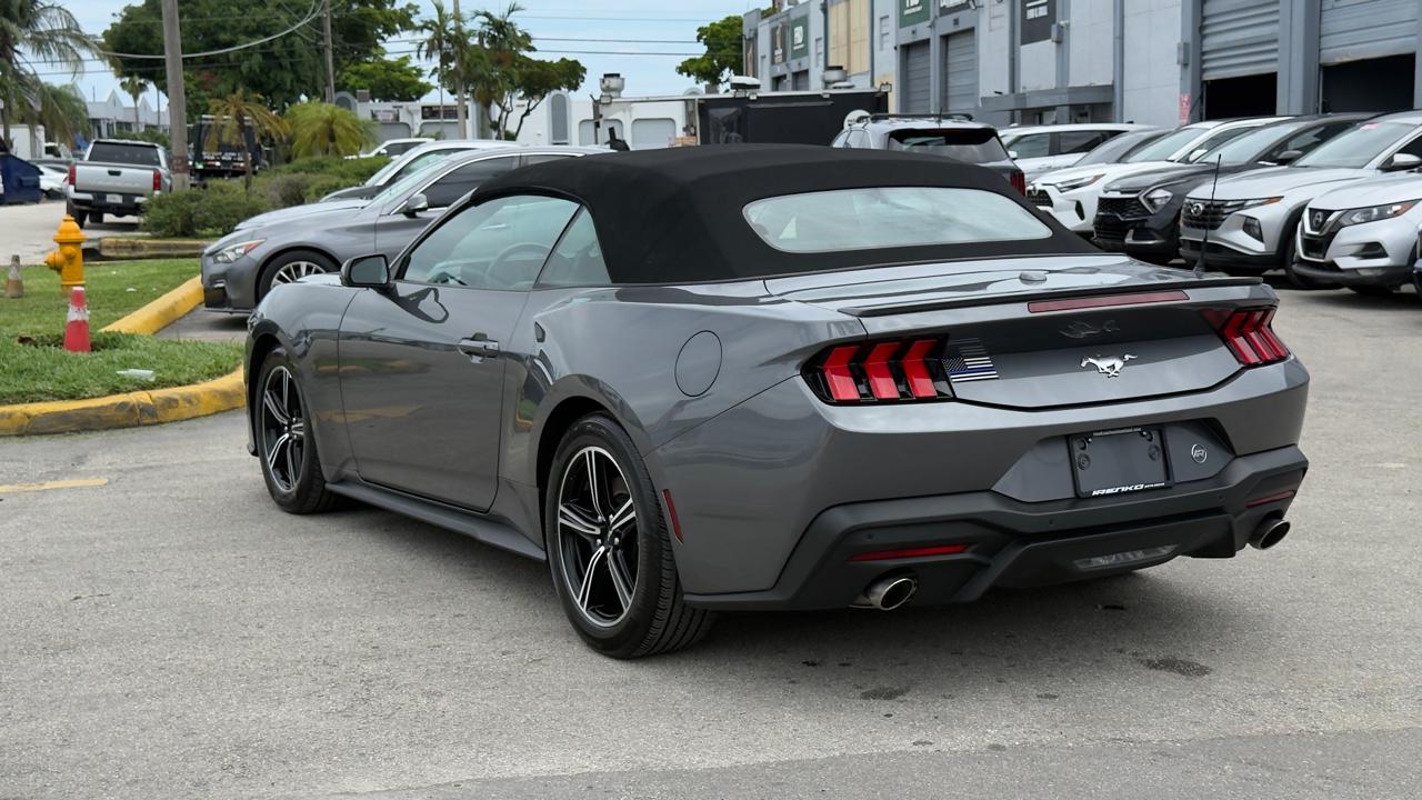 Ford Mustang EcoBoost Convertible 2025