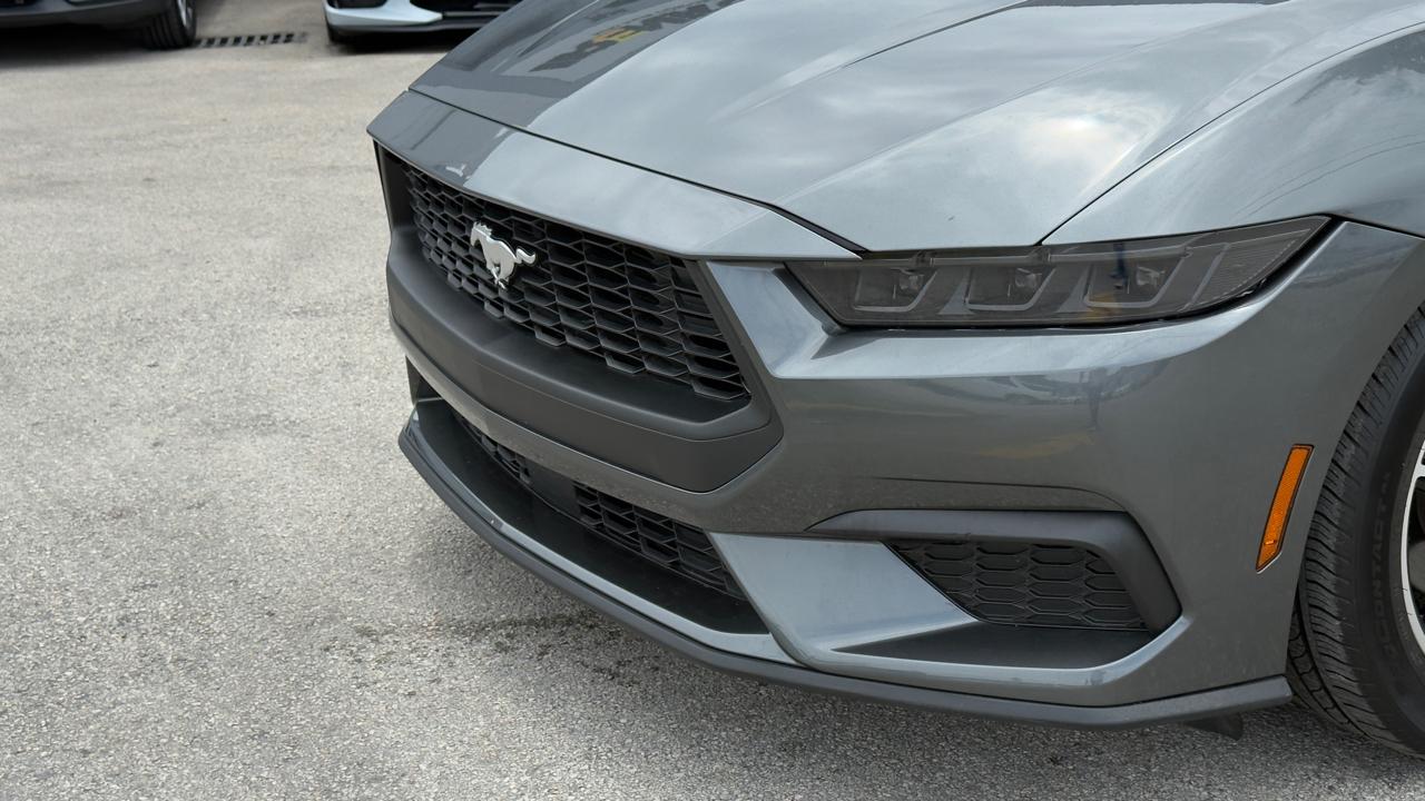 Ford Mustang EcoBoost Convertible 2025