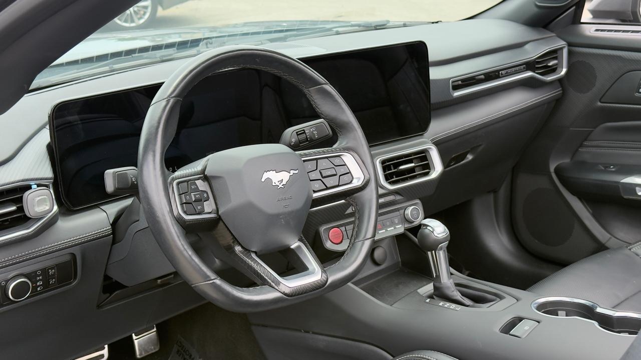 Ford Mustang EcoBoost Convertible 2025