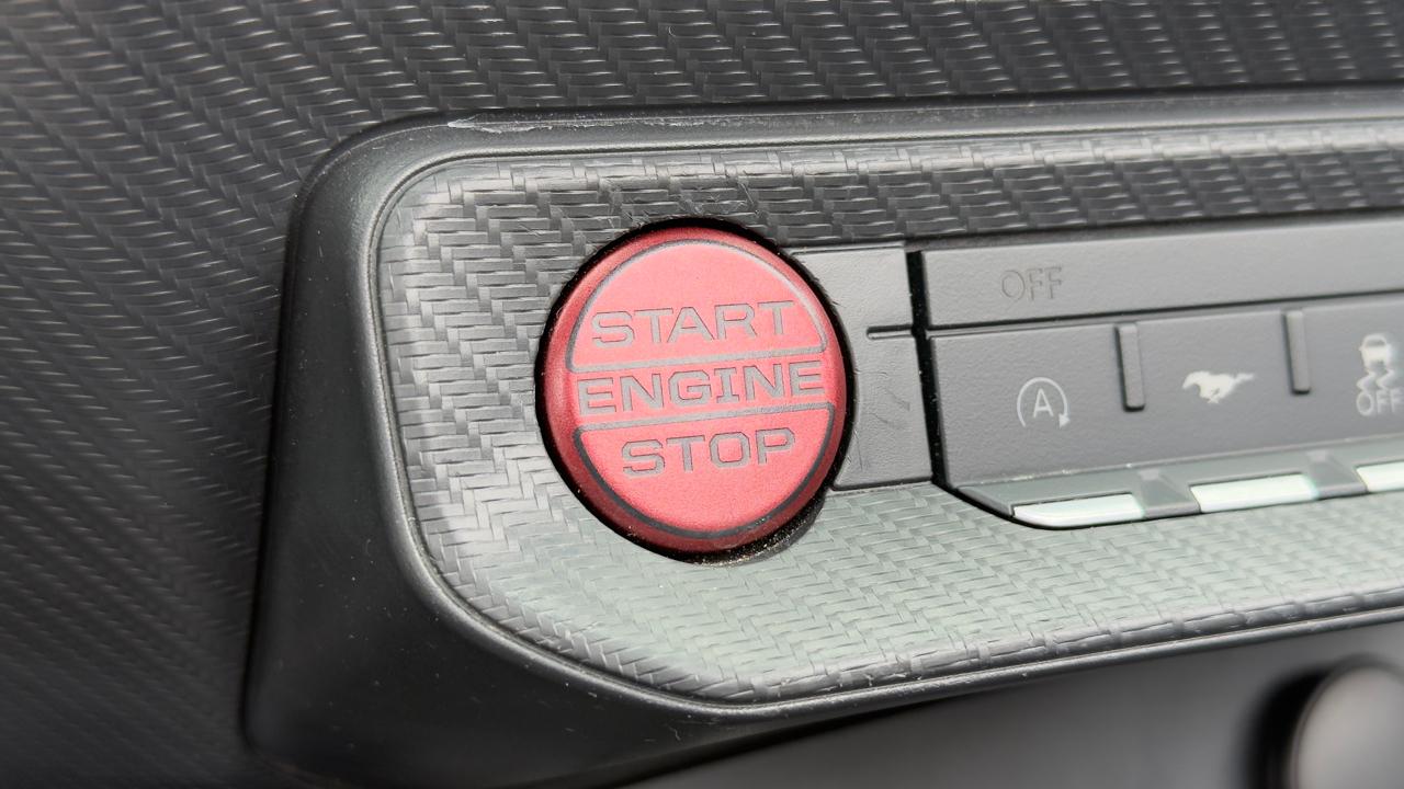 Ford Mustang EcoBoost Convertible 2025