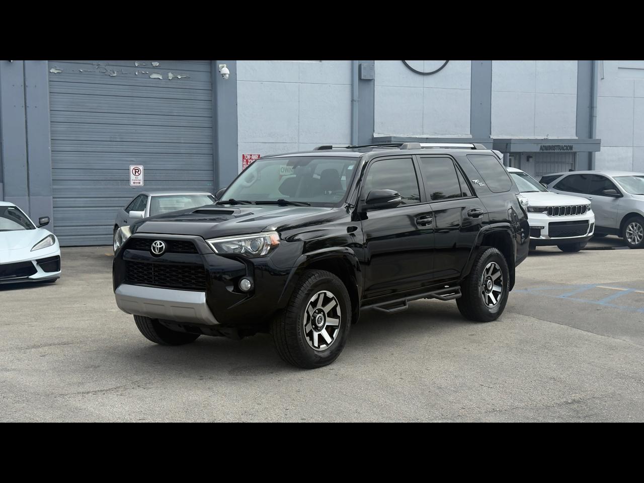 Toyota 4Runner TRD Off Road Premium 4WD (Natl) 2018