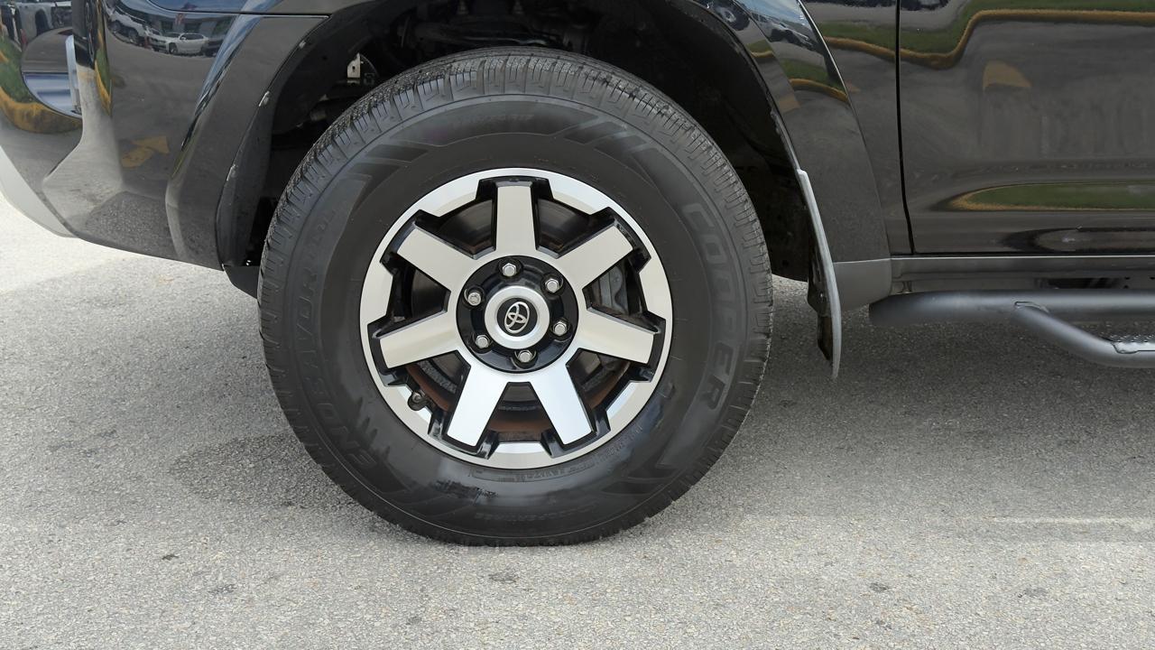 Toyota 4Runner TRD Off Road Premium 4WD (Natl) 2018