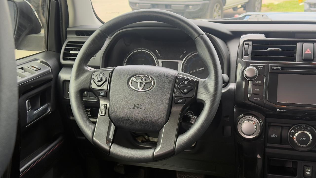 Toyota 4Runner TRD Off Road Premium 4WD (Natl) 2018
