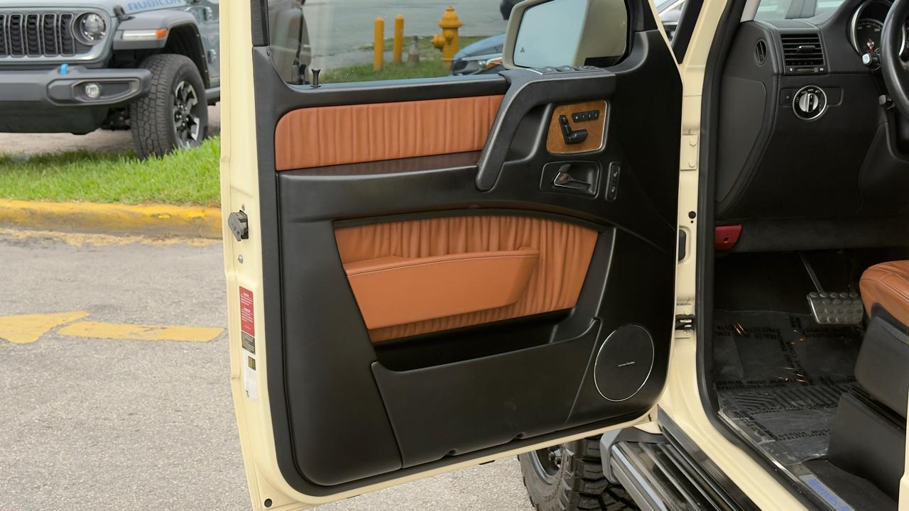 Mercedes-Benz G-Class 4MATIC 4dr G 550 2016