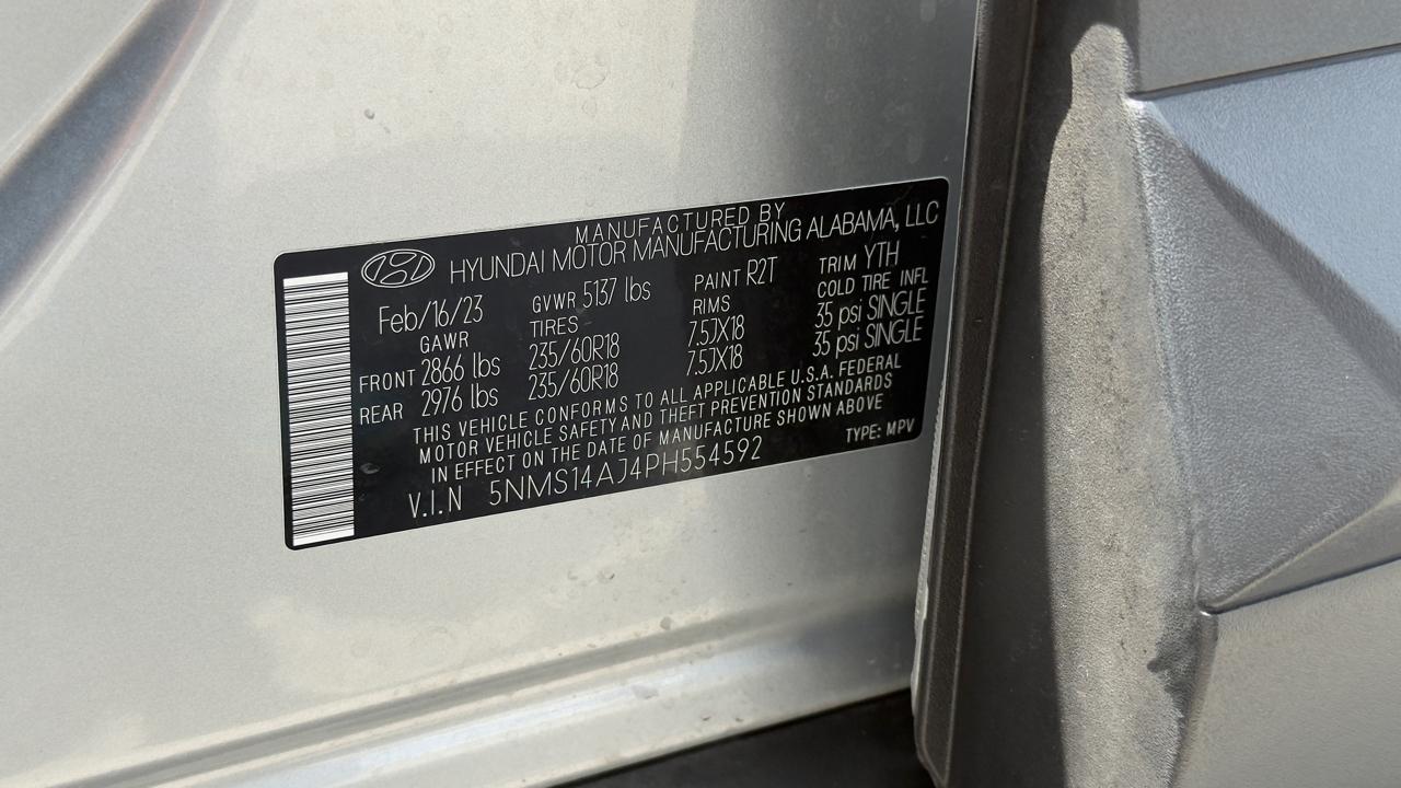 Hyundai Santa Fe SE FWD 2023