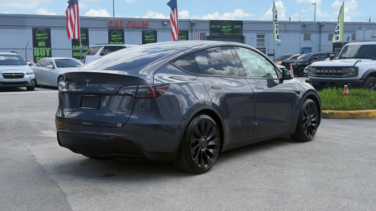 Tesla Model Y Performance AWD 2022