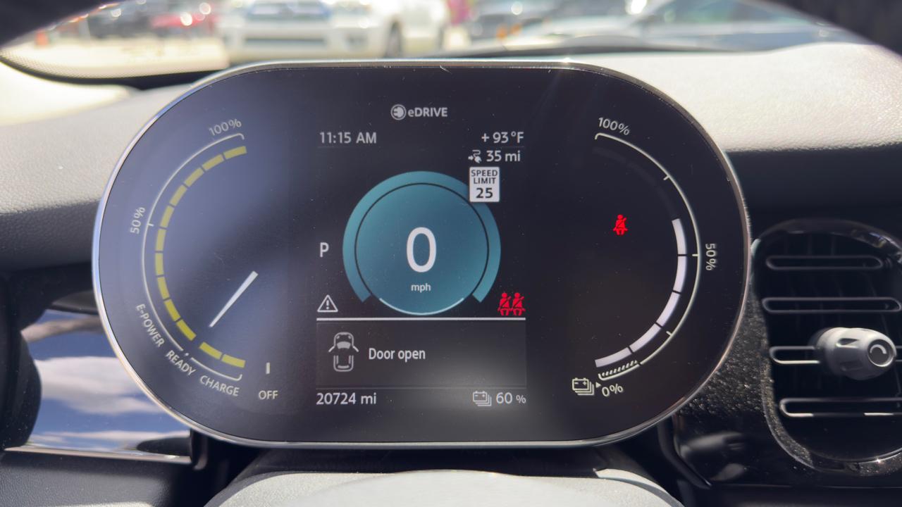MINI Hardtop 2 Door Cooper SE Signature FWD *Ltd Avail* 2023
