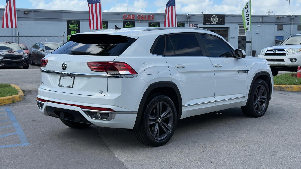 Volkswagen Atlas Cross Sport 3.6L V6 SE w/Technology R-Line FWD 2021