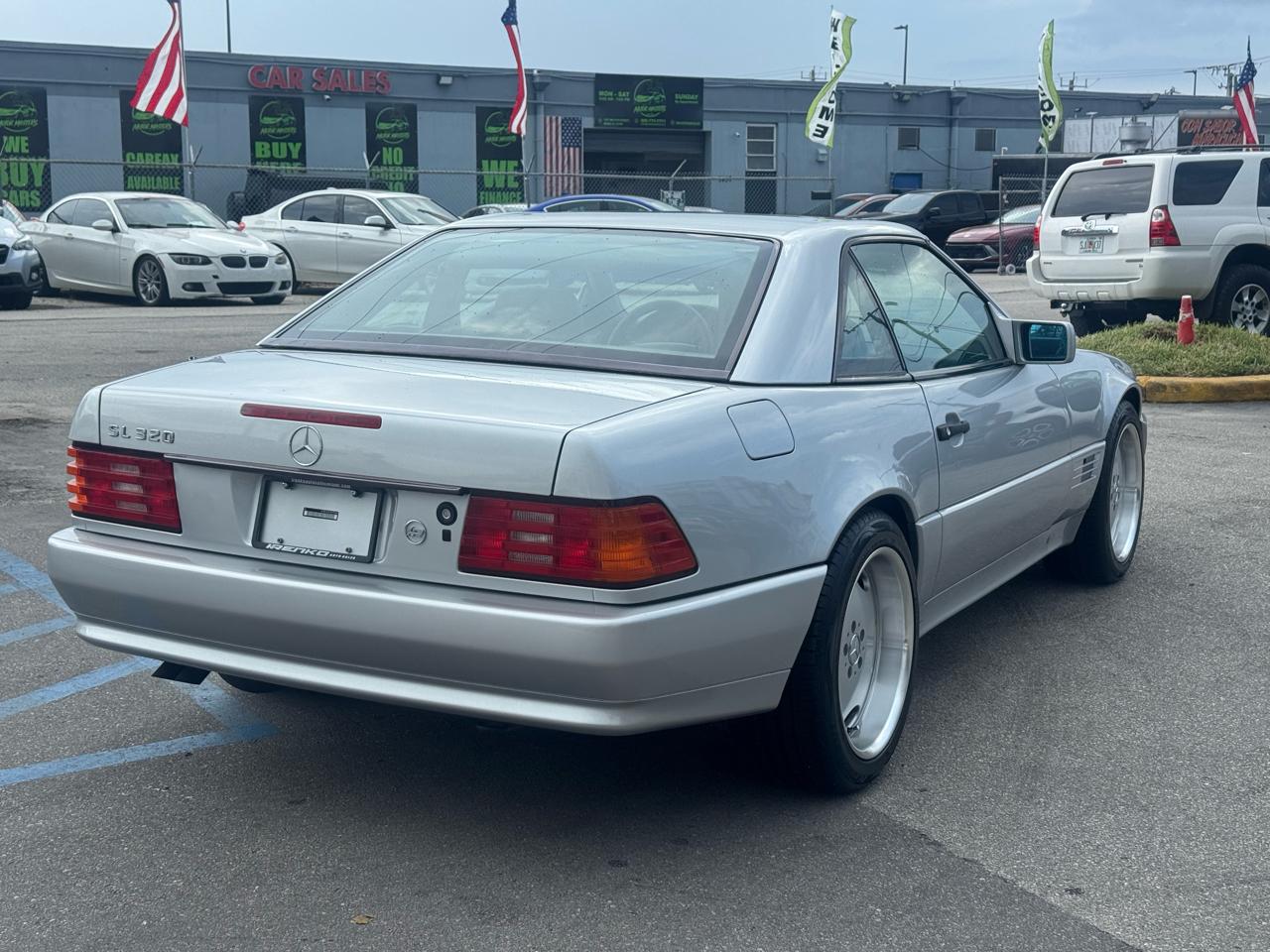 Mercedes-Benz SL Class 2dr Roadster 3.2L 1995