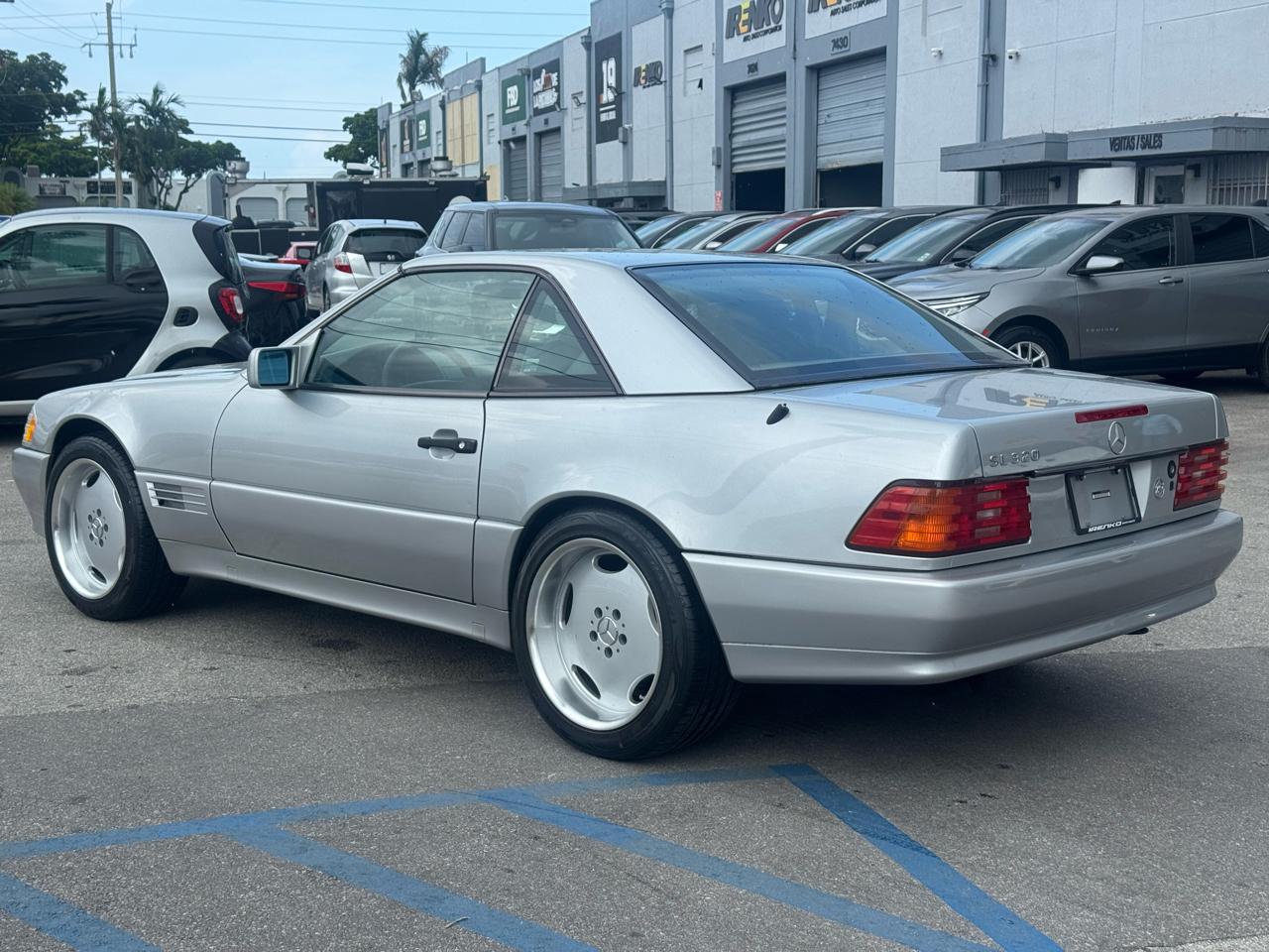Mercedes-Benz SL Class 2dr Roadster 3.2L 1995