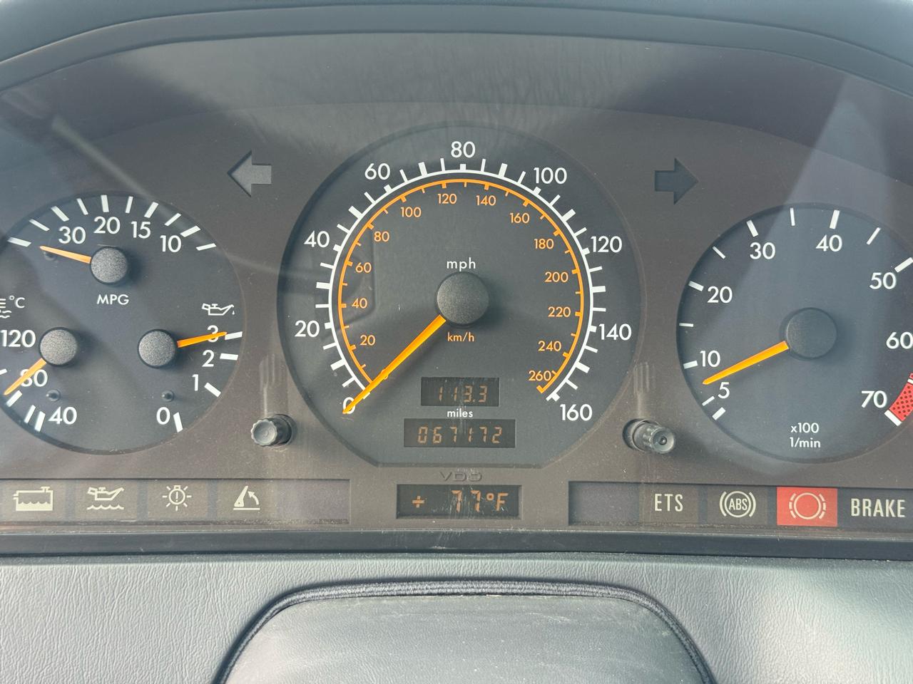 Mercedes-Benz SL Class 2dr Roadster 3.2L 1995