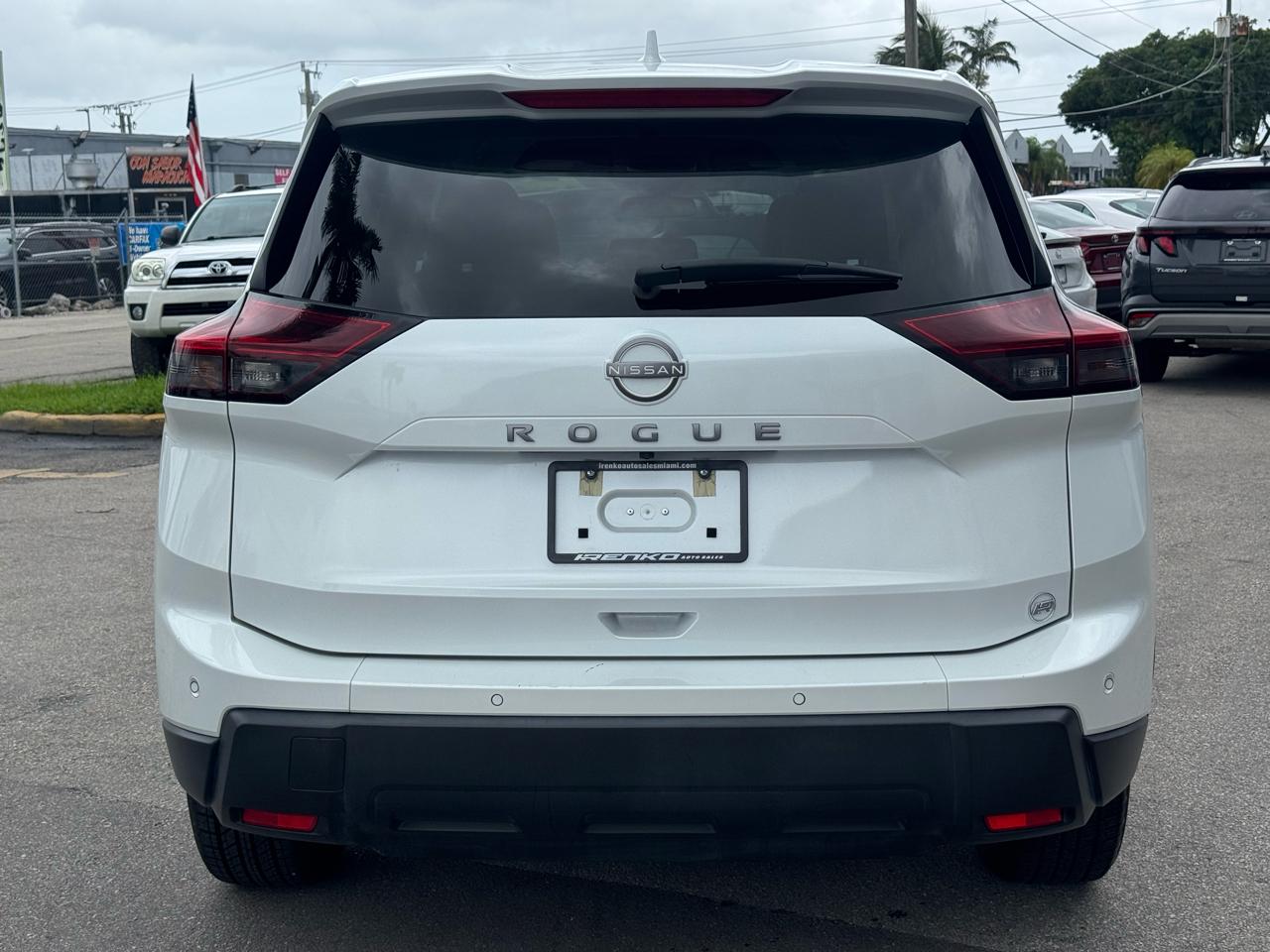 Nissan Rogue FWD SV 2025