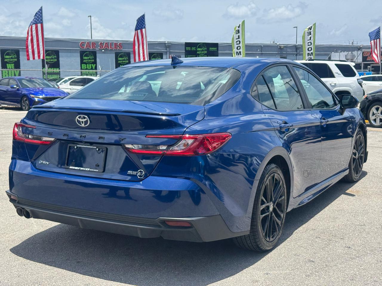 Toyota Camry XLE (Natl) 2025