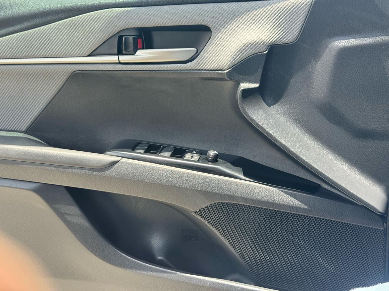 Toyota Camry XLE (Natl) 2025