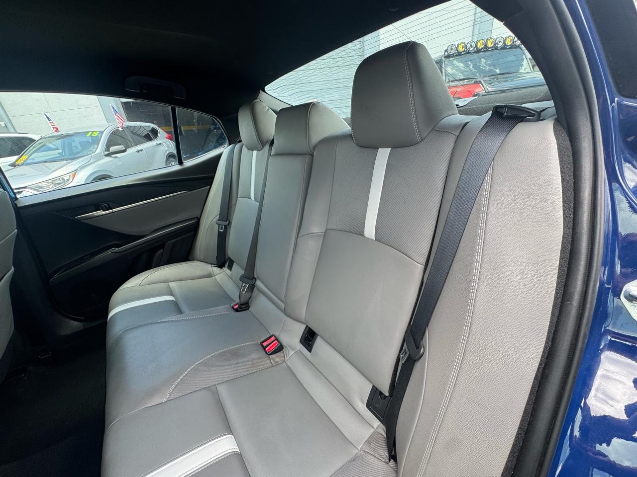 Toyota Camry XLE (Natl) 2025