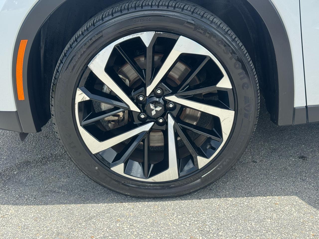 Mitsubishi Outlander SE FWD 2024