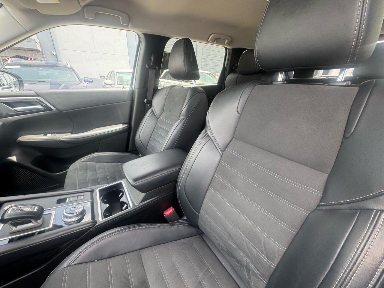 Mitsubishi Outlander SE FWD 2024