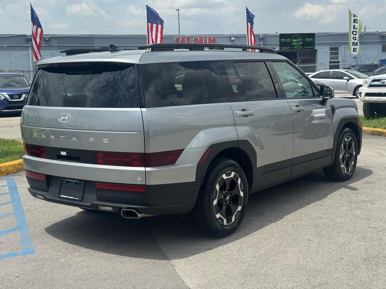 Hyundai Santa Fe SEL FWD 2026
