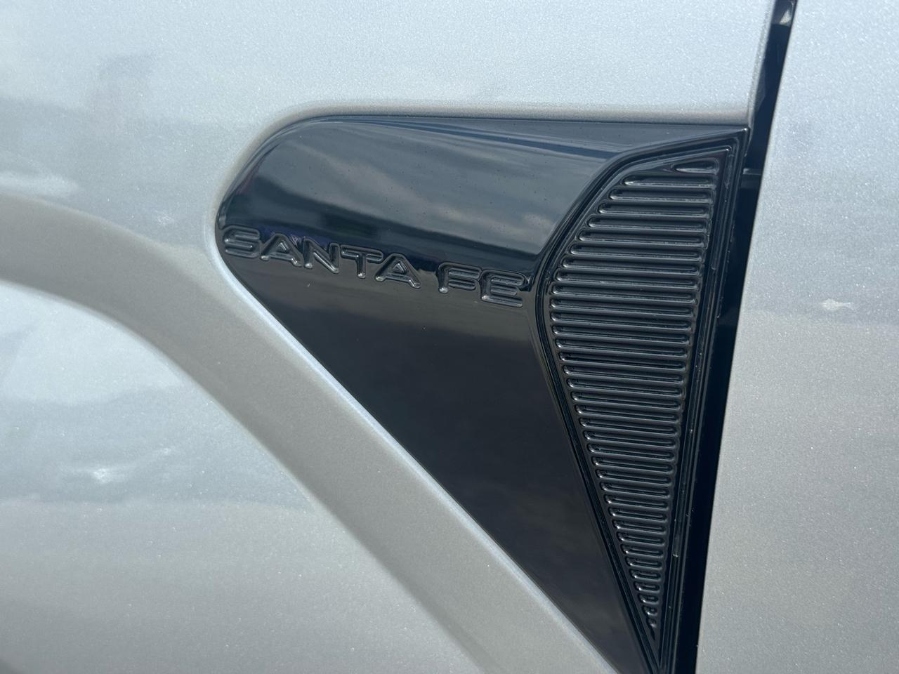 Hyundai Santa Fe SEL FWD 2026