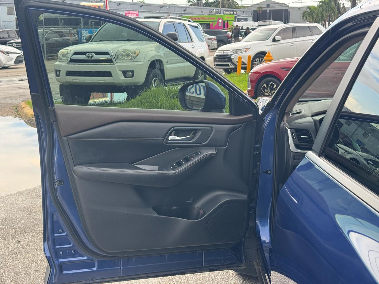 Nissan Rogue FWD SV 2023