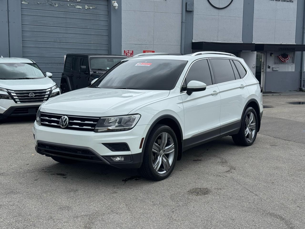Volkswagen Tiguan 2.0T SE R-Line Black FWD 2021