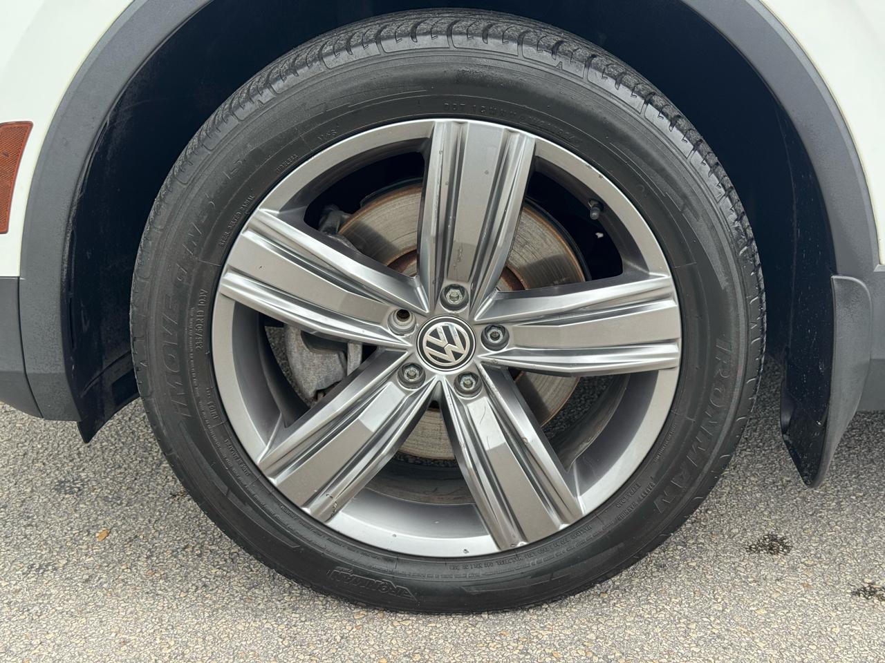 Volkswagen Tiguan 2.0T SE R-Line Black FWD 2021
