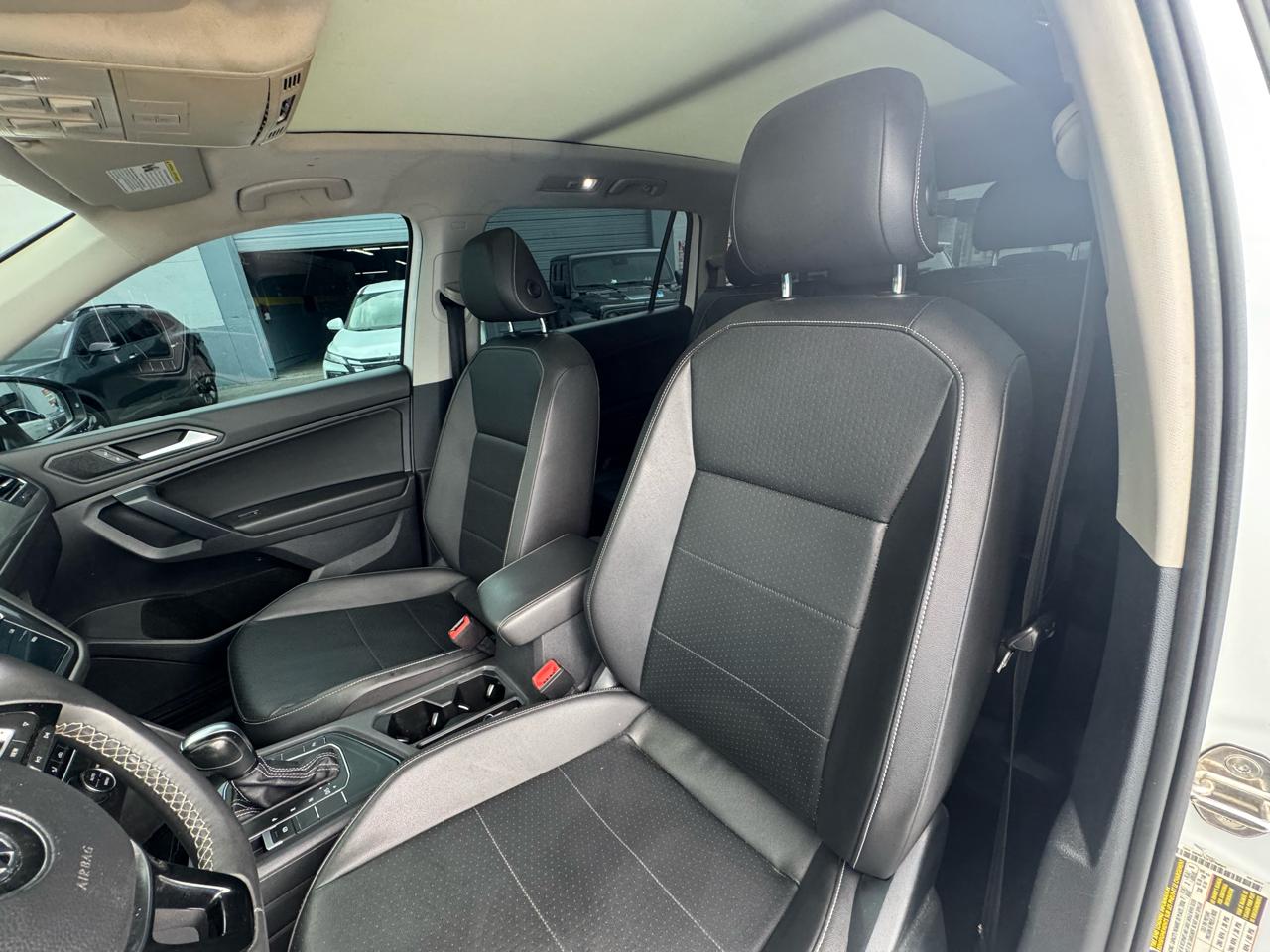 Volkswagen Tiguan 2.0T SE R-Line Black FWD 2021