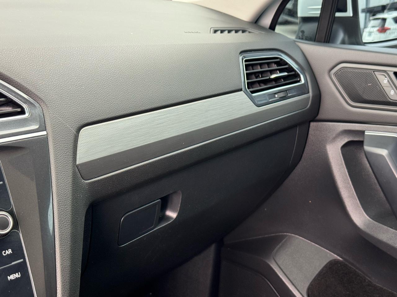 Volkswagen Tiguan 2.0T SE R-Line Black FWD 2021