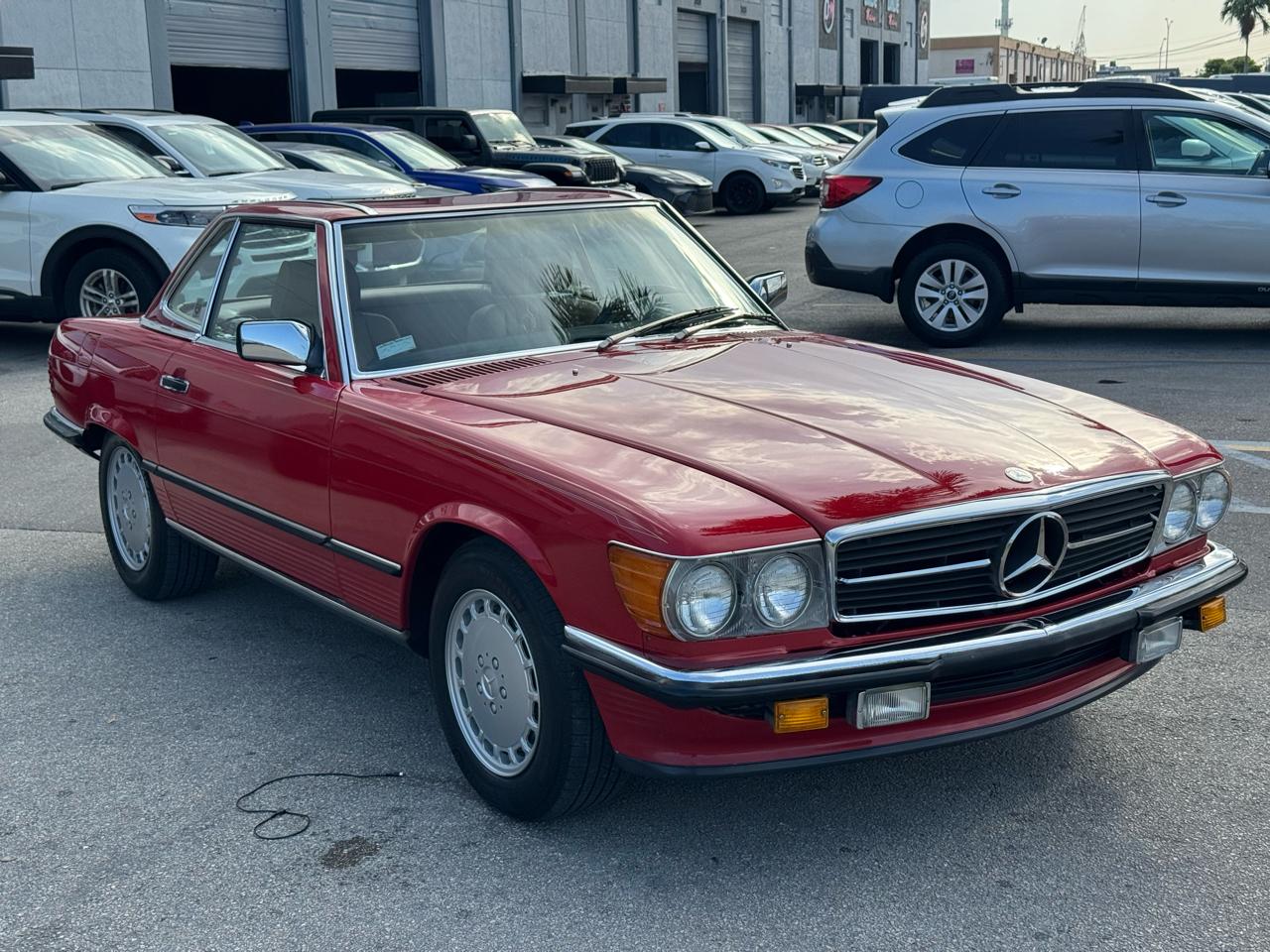 Mercedes-Benz 560 SL  1988