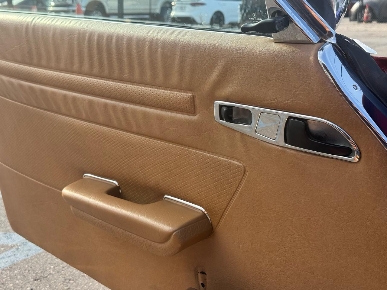 Mercedes-Benz 560 SL  1988