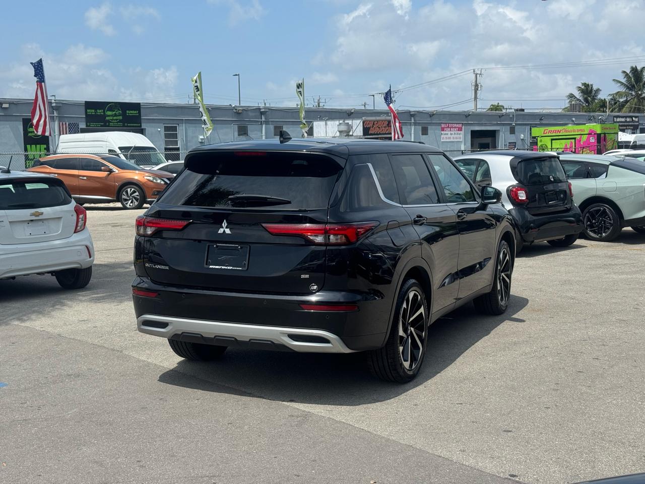 Mitsubishi Outlander SE FWD 2024